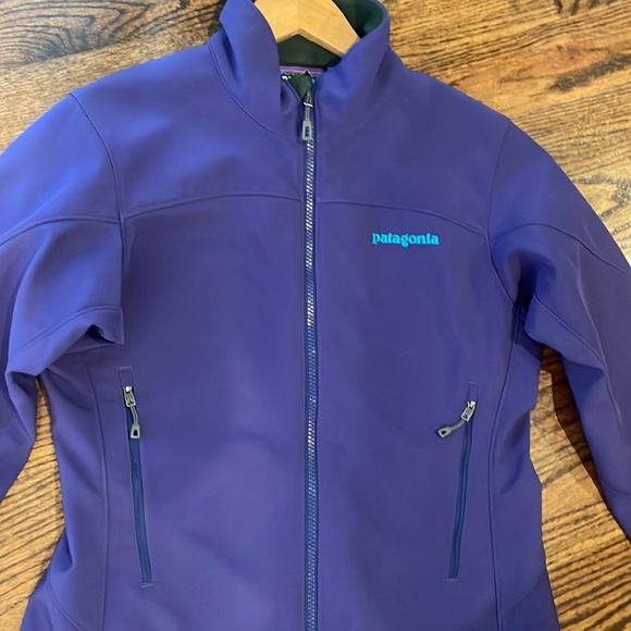 Patagonia Jackets & Blazers - Purple Patagonia women’s lightweight jacket. Fitted design. Excellent condition.